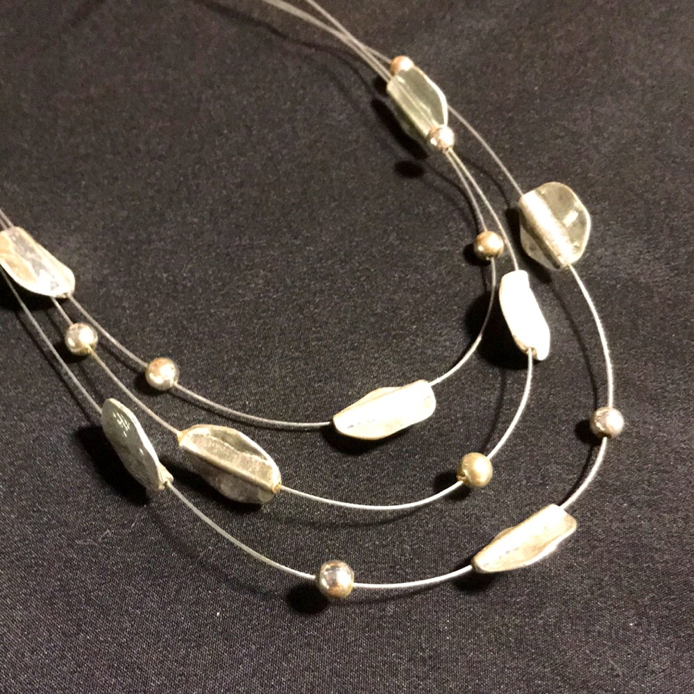 Women’s necklace
